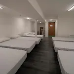 Harbourside Hostel *